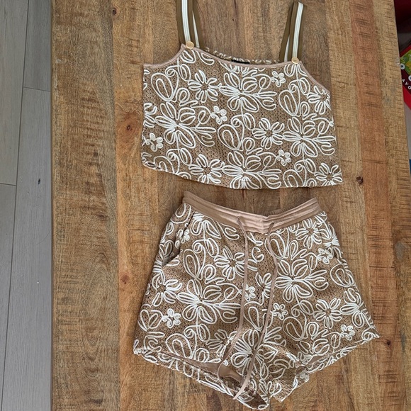 Floral Embroidered Two-Piece Set - Picture 4 of 11